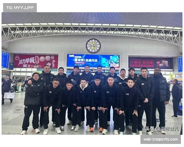 U15世锦赛八强淘汰赛启幕，小组头名争夺战决定晋级命运