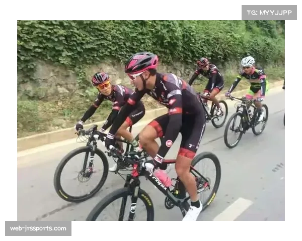 团体成绩出炉:车队战术配合成为制胜关键 团体成绩出炉:车队战术配合成为制胜关键