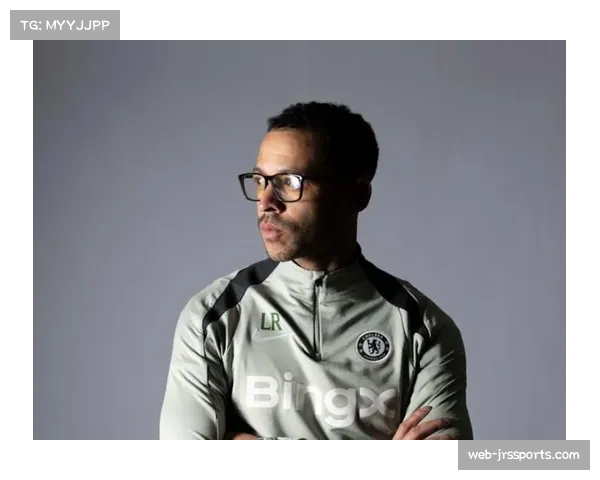 帕尔默戴帽背后的战术解放：罗塞尼尔如何重塑切尔西进攻体系