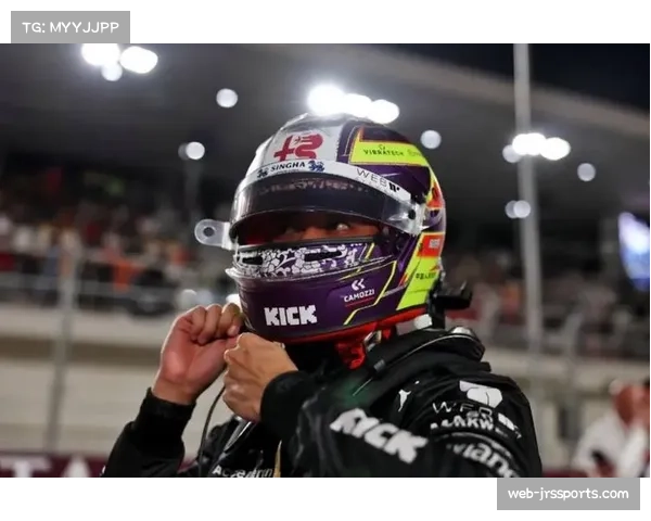F1巴林大奖赛正赛：维斯塔潘夺冠，周冠宇以第9名完赛收获积分